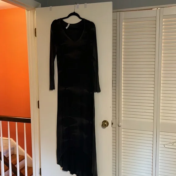 Soft, long sleeved dress - Picture 3 of 3